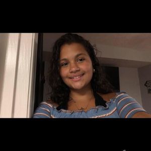 Meet your Posher, Daniela